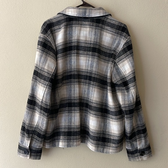 BB Dakota by Steve Madden plaid flannel shacket, cream gray tan Women’s sz XXL - Picture 4 of 4